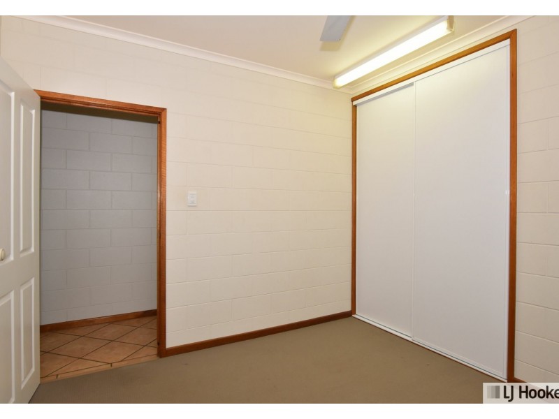 9 Abraham street, Tully QLD 4854