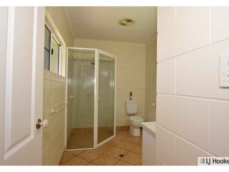 9 Abraham street, Tully QLD 4854