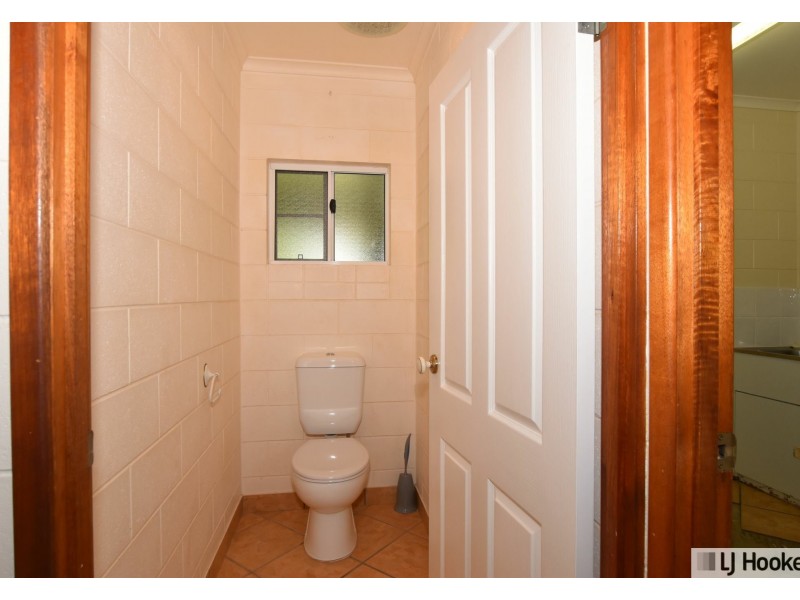 9 Abraham street, Tully QLD 4854