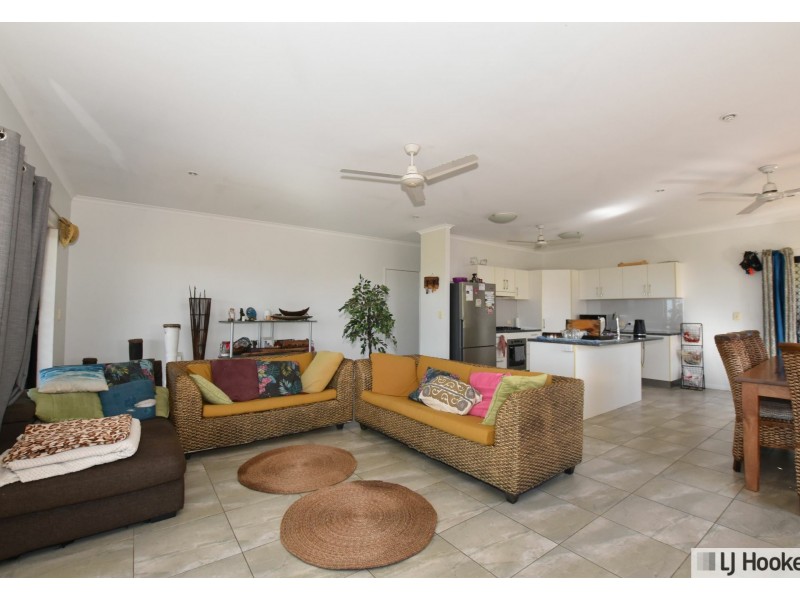 29 Taylor street, Tully Heads QLD 4854