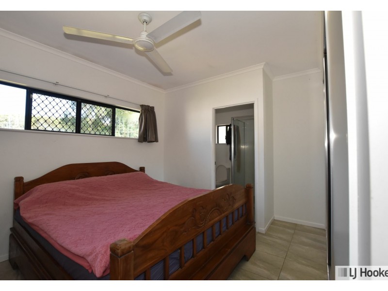 29 Taylor street, Tully Heads QLD 4854