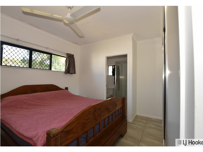 29 Taylor street, Tully Heads QLD 4854