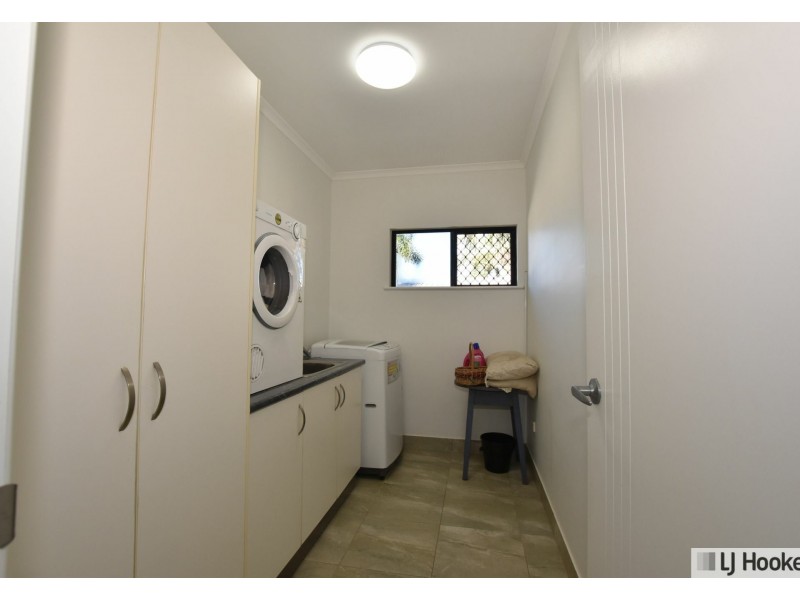 29 Taylor street, Tully Heads QLD 4854