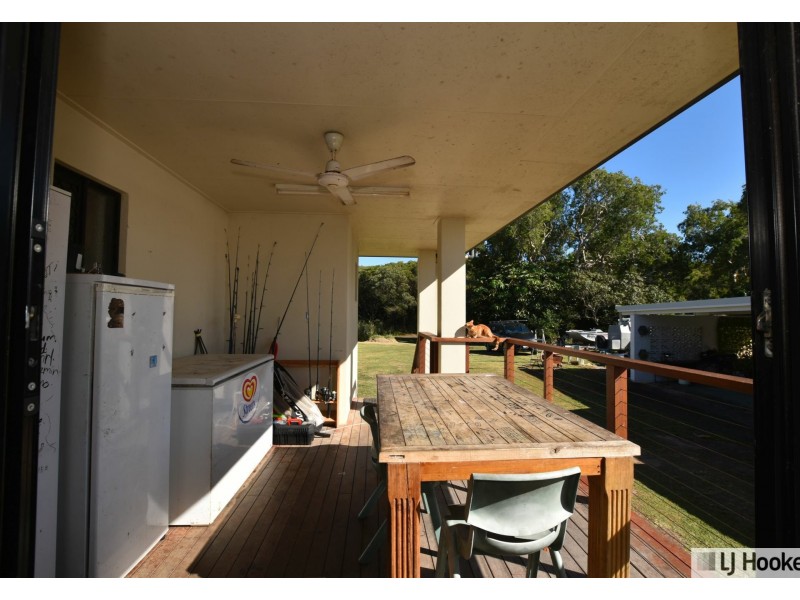 29 Taylor street, Tully Heads QLD 4854