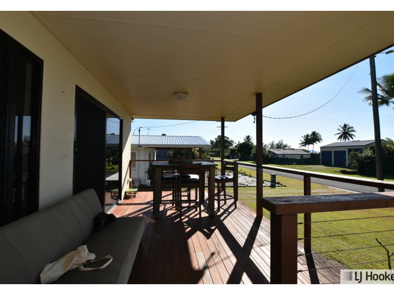 29 Taylor street, Tully Heads QLD 4854