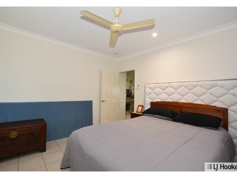 30 Pease Street, Tully QLD 4854