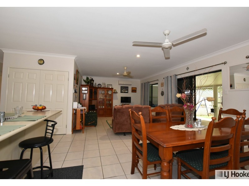 30 Pease Street, Tully QLD 4854