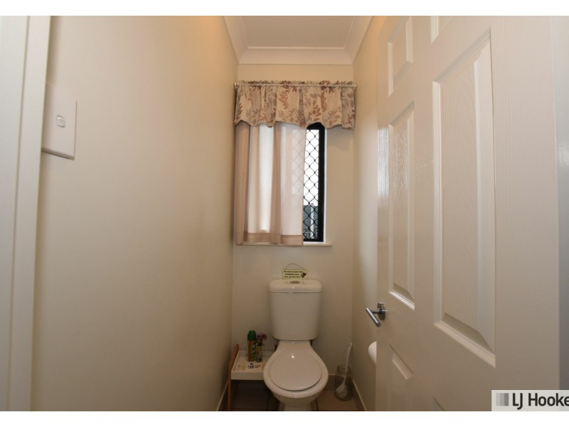 30 Pease Street, Tully QLD 4854