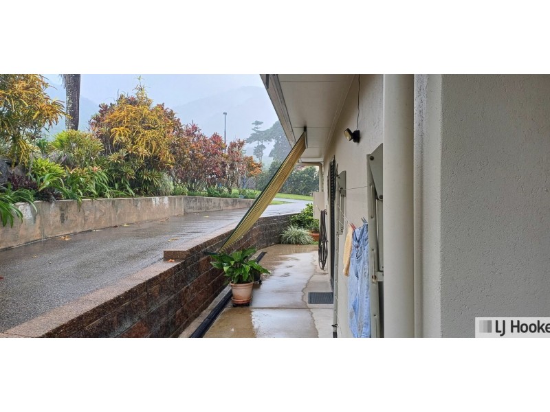 30 Pease Street, Tully QLD 4854