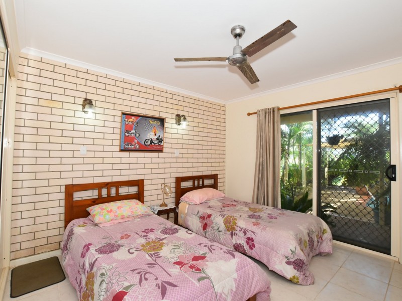 66 Taylor street, Tully Heads QLD 4854