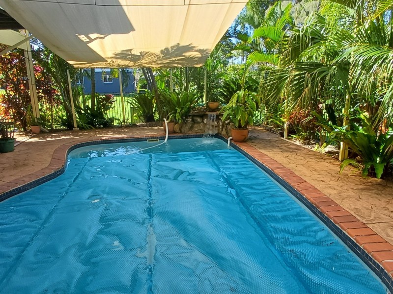 66 Taylor street, Tully Heads QLD 4854