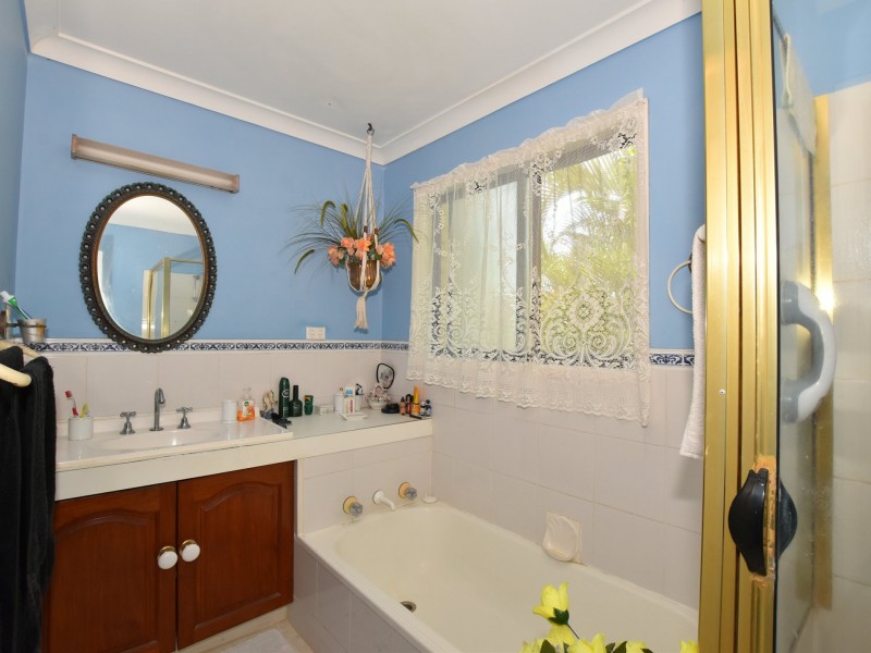 66 Taylor street, Tully Heads QLD 4854