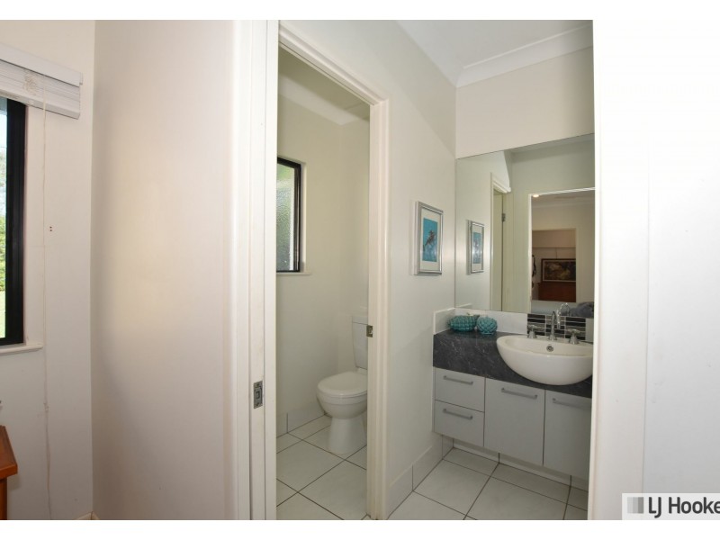 8 Paperbark Street, Tully Heads QLD 4854