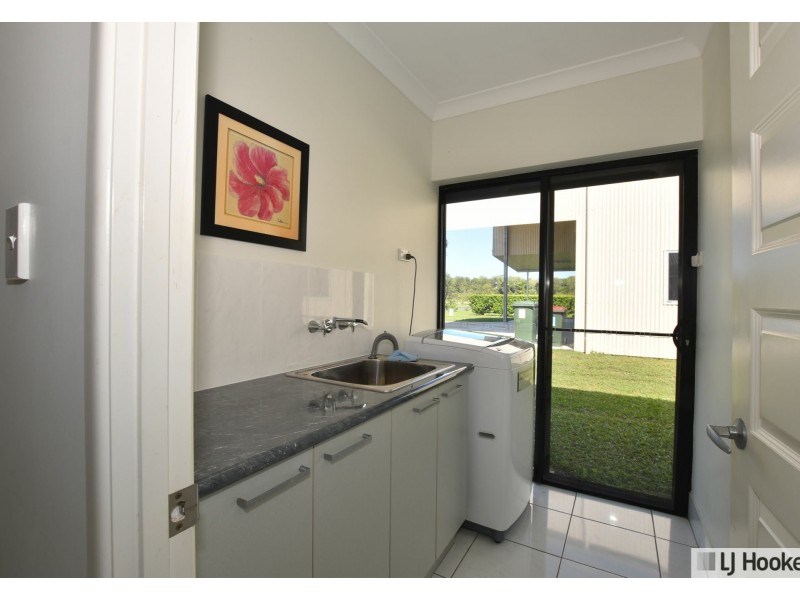 8 Paperbark Street, Tully Heads QLD 4854