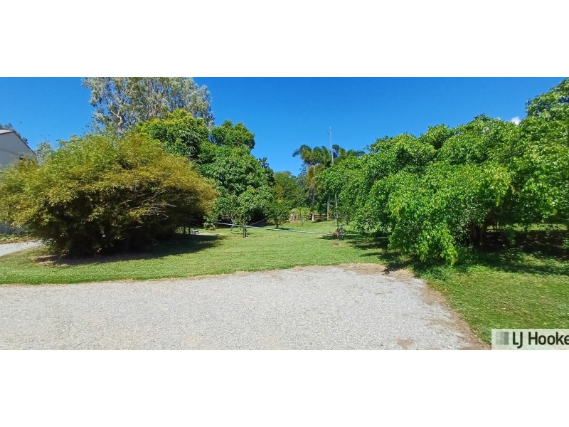 62 Vipiana Dr, Tully Heads QLD 4854