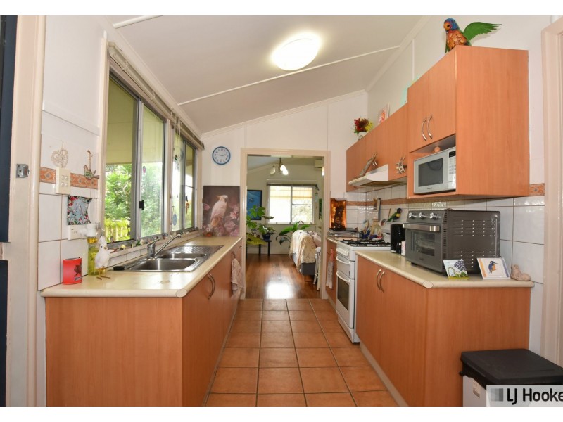 2 Edward Street, Tully QLD 4854