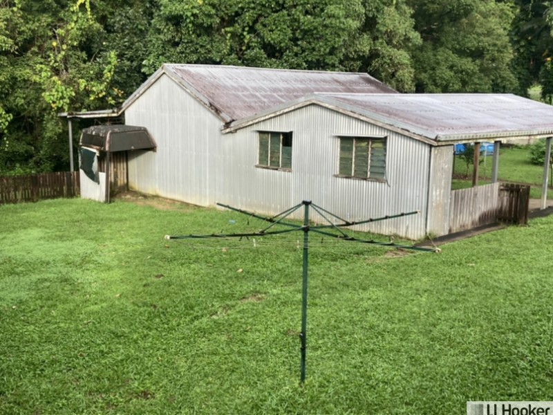3 Henry Street, Tully QLD 4854