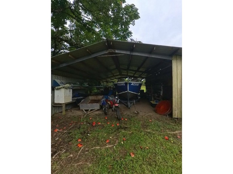 1367 Old Tully Road, Maadi QLD 4855