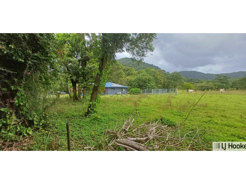 1367 Old Tully Road, Maadi QLD 4855