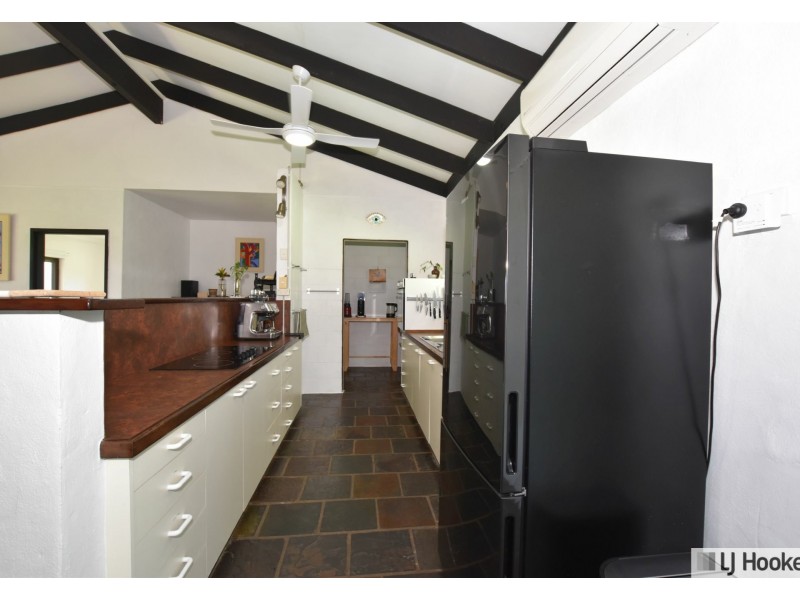 24 Kinjun Road, Dingo Pocket QLD 4854