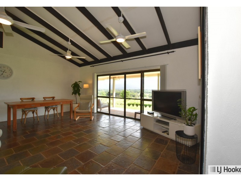 24 Kinjun Road, Dingo Pocket QLD 4854