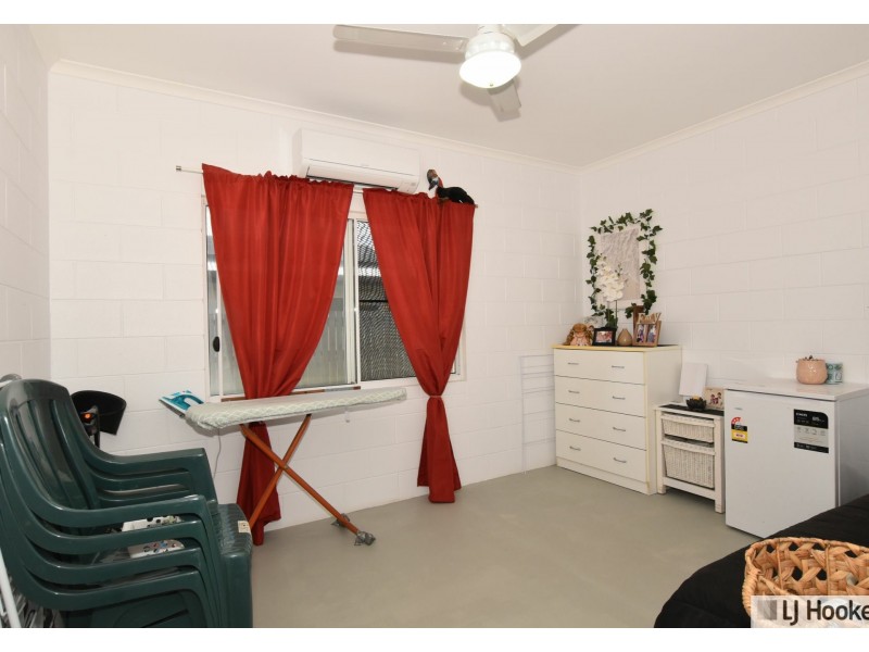 7 Amanda Cresent, Tully Heads QLD 4854