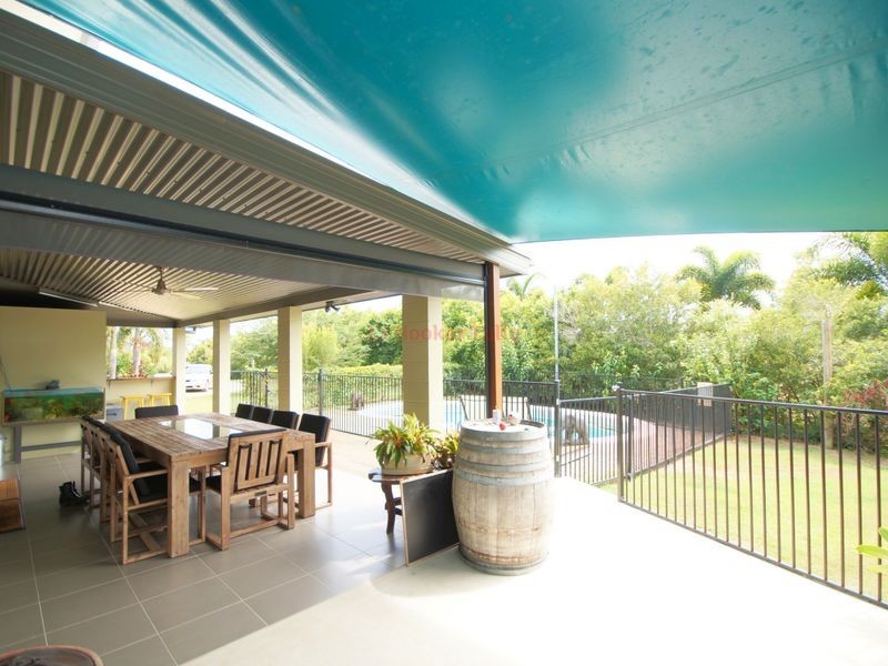 55 Vipiana Drive, Tully Heads QLD 4854