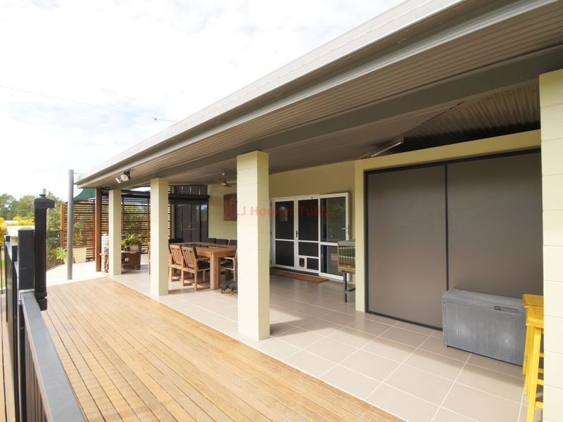 55 Vipiana Drive, Tully Heads QLD 4854