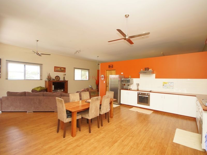 55 Vipiana Drive, Tully Heads QLD 4854