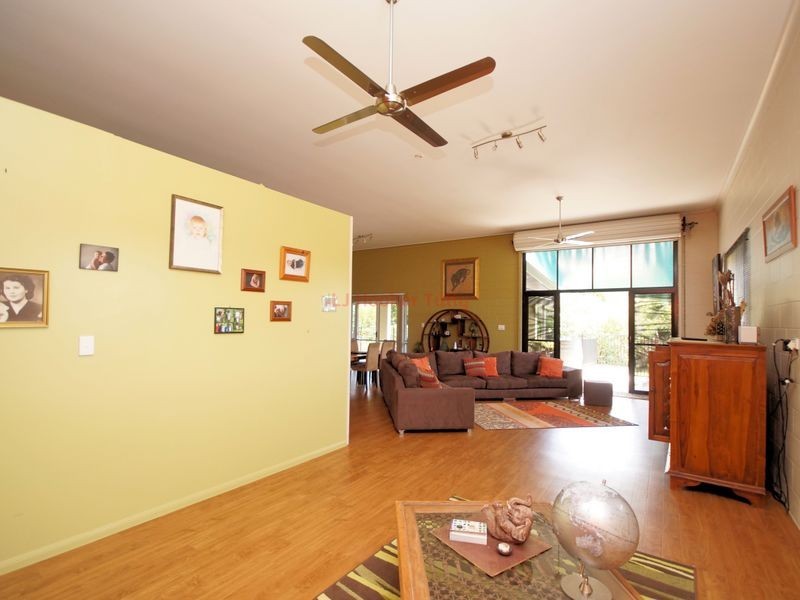 55 Vipiana Drive, Tully Heads QLD 4854