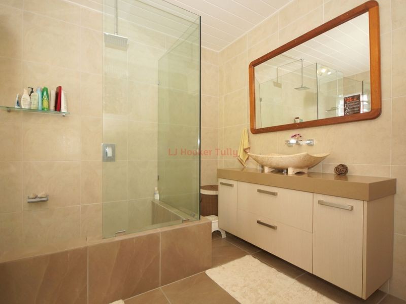 55 Vipiana Drive, Tully Heads QLD 4854