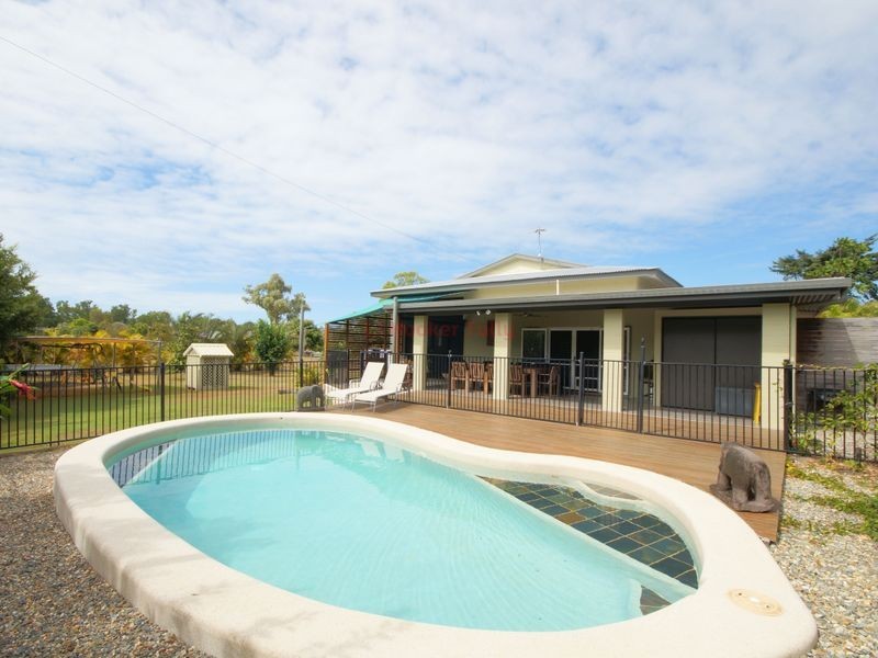 55 Vipiana Drive, Tully Heads QLD 4854