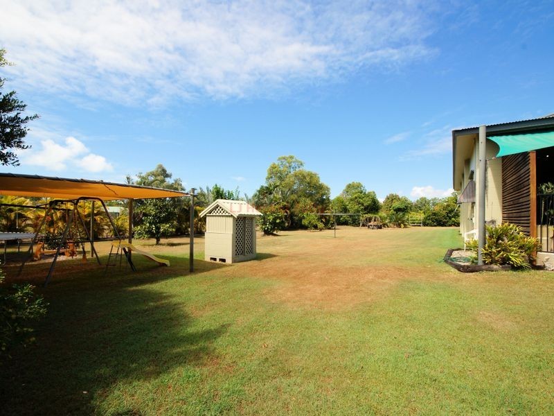 55 Vipiana Drive, Tully Heads QLD 4854