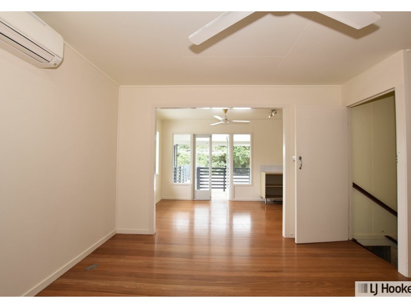 16 Bamber Street, Tully QLD 4854