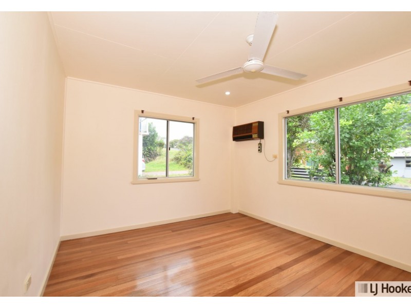 16 Bamber Street, Tully QLD 4854