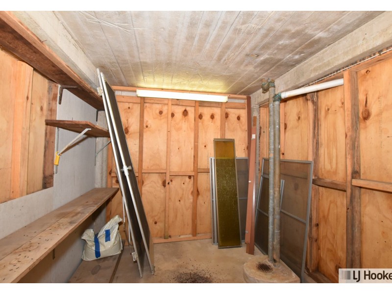 16 Bamber Street, Tully QLD 4854