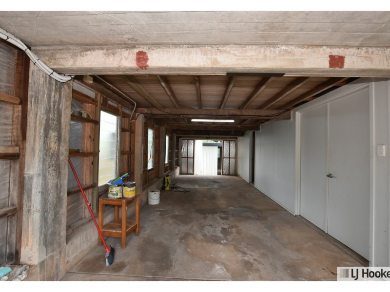 16 Bamber Street, Tully QLD 4854