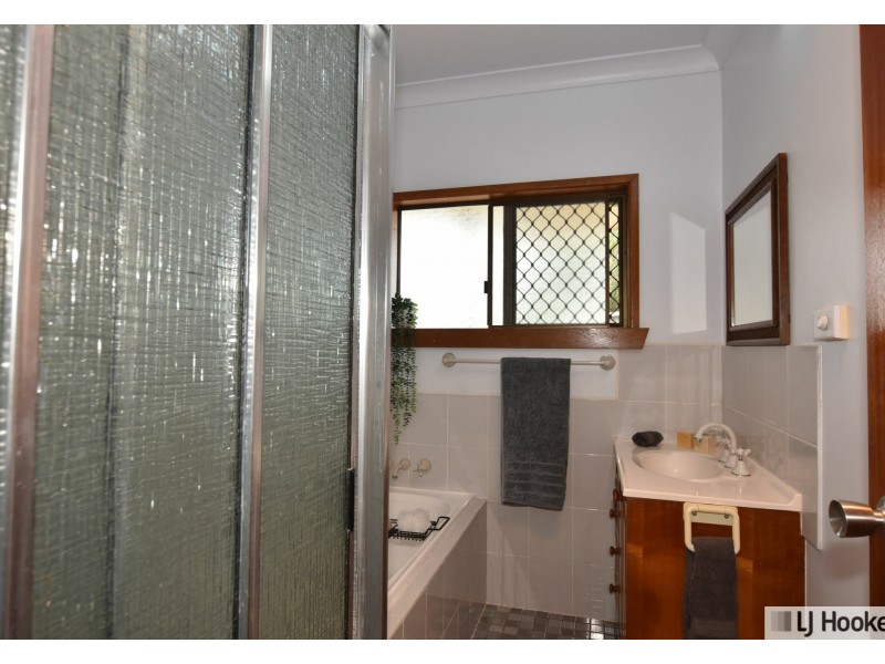 23 Vipiana Drive, Tully Heads QLD 4854