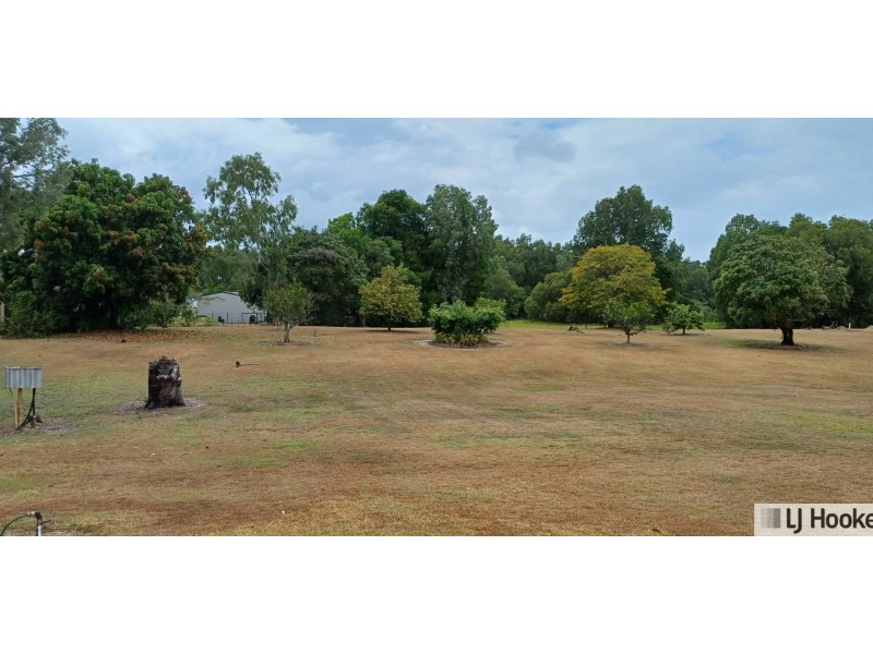 23 Vipiana Drive, Tully Heads QLD 4854