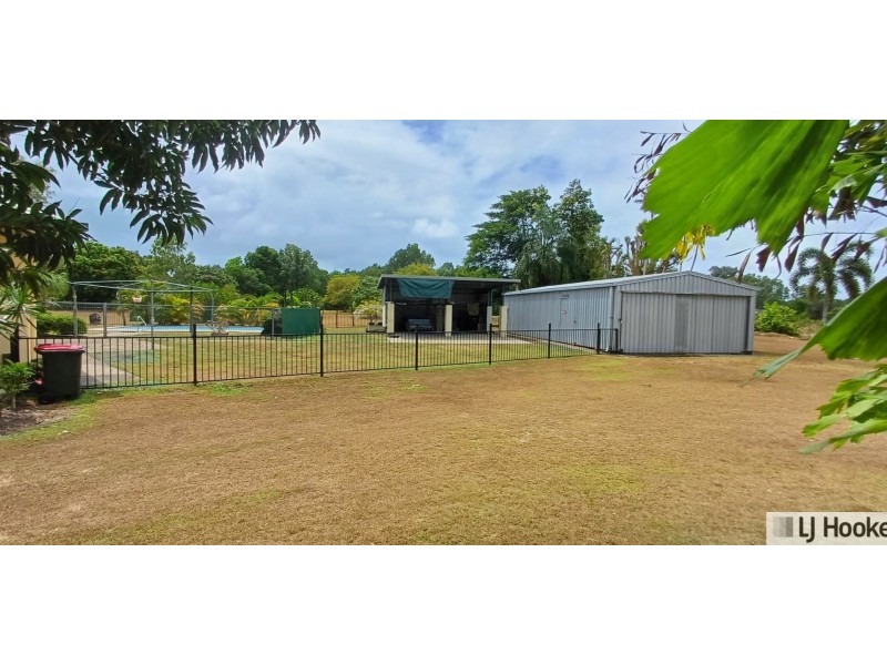 23 Vipiana Drive, Tully Heads QLD 4854