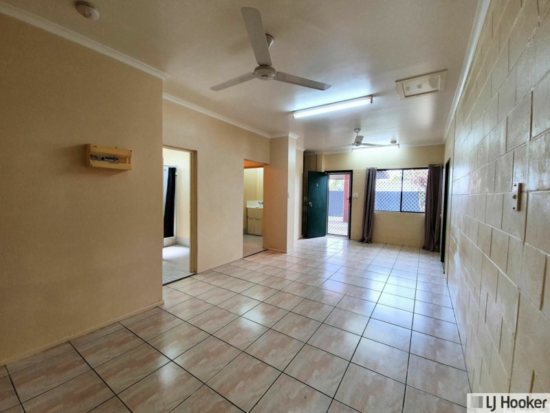 19 Richardson Street, Tully QLD 4854