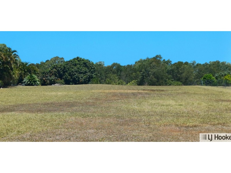 30 Hull Heads Road, Hull Heads QLD 4854