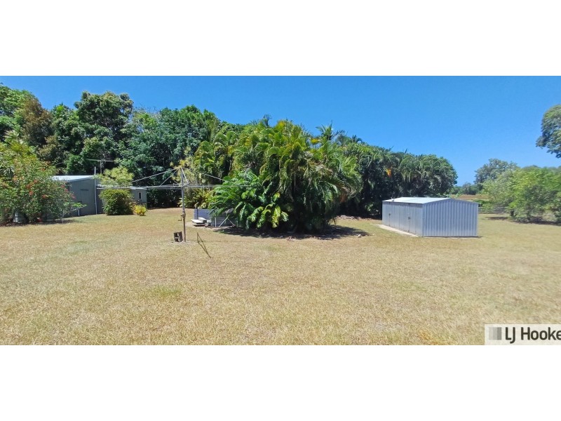 30 Hull Heads Road, Hull Heads QLD 4854