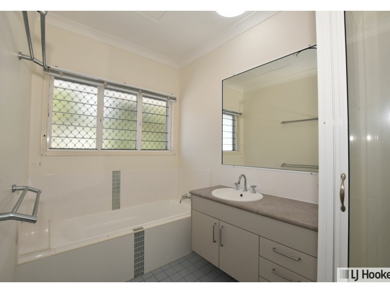 2 Maple Terrace, Tully QLD 4854