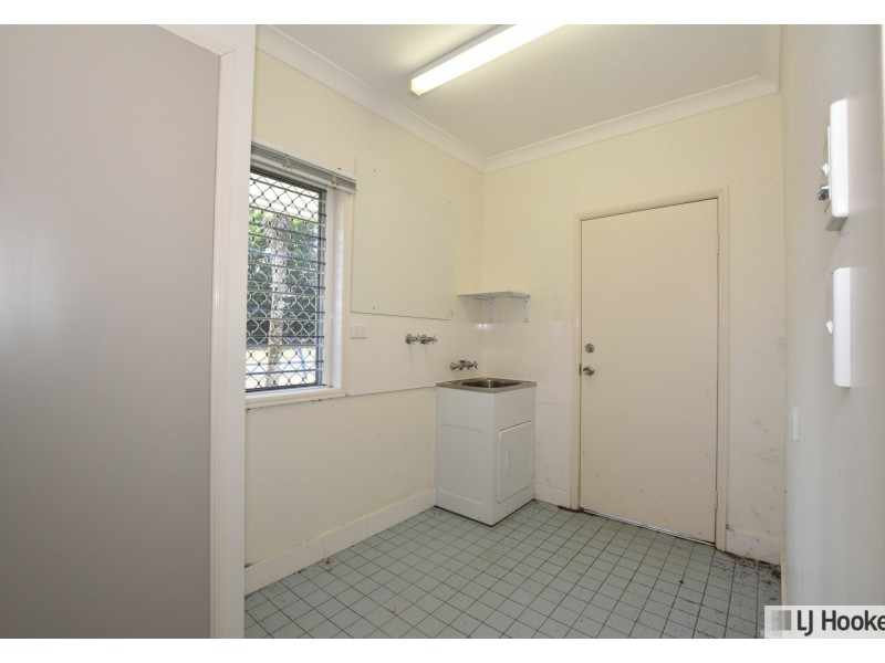 2 Maple Terrace, Tully QLD 4854