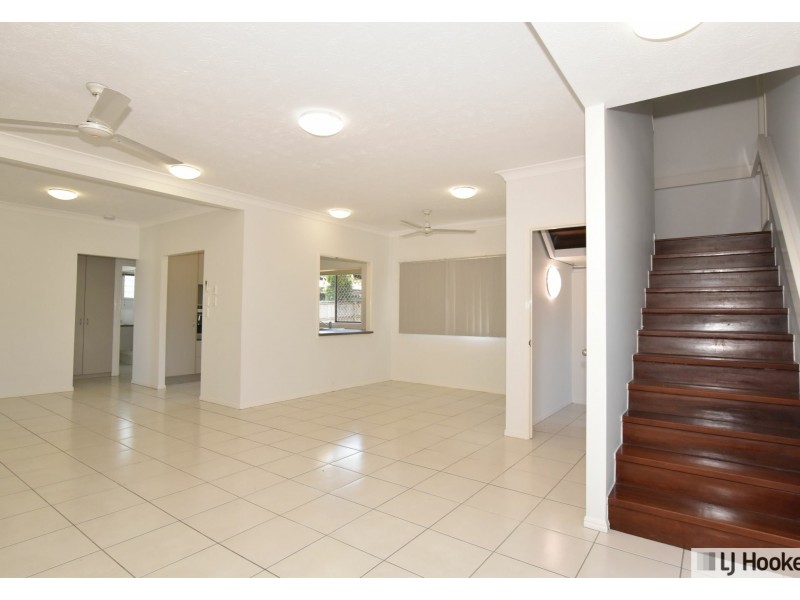 6 Dore Street, Tully QLD 4854