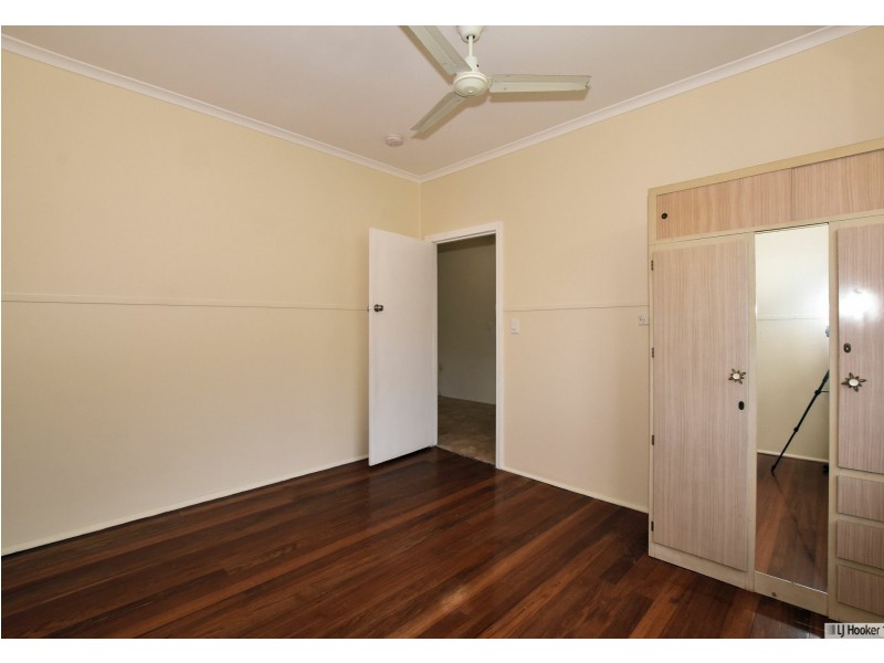 2 Mcdonald Street, Tully QLD 4854