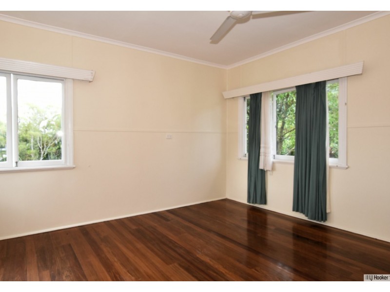 2 Mcdonald Street, Tully QLD 4854