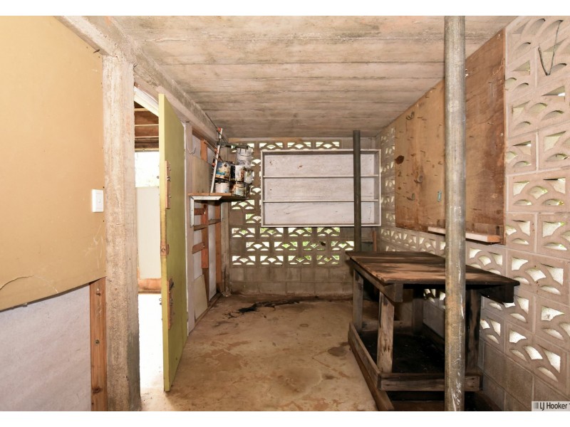 2 Mcdonald Street, Tully QLD 4854