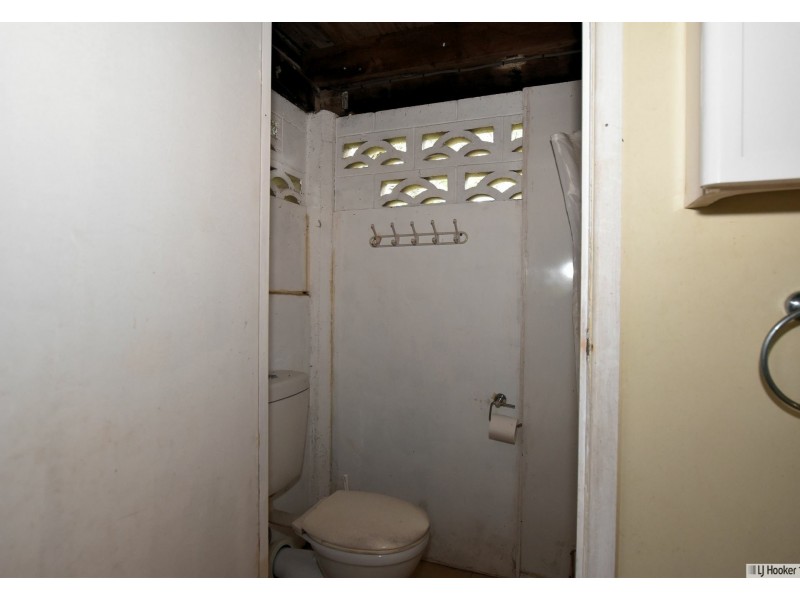 2 Mcdonald Street, Tully QLD 4854